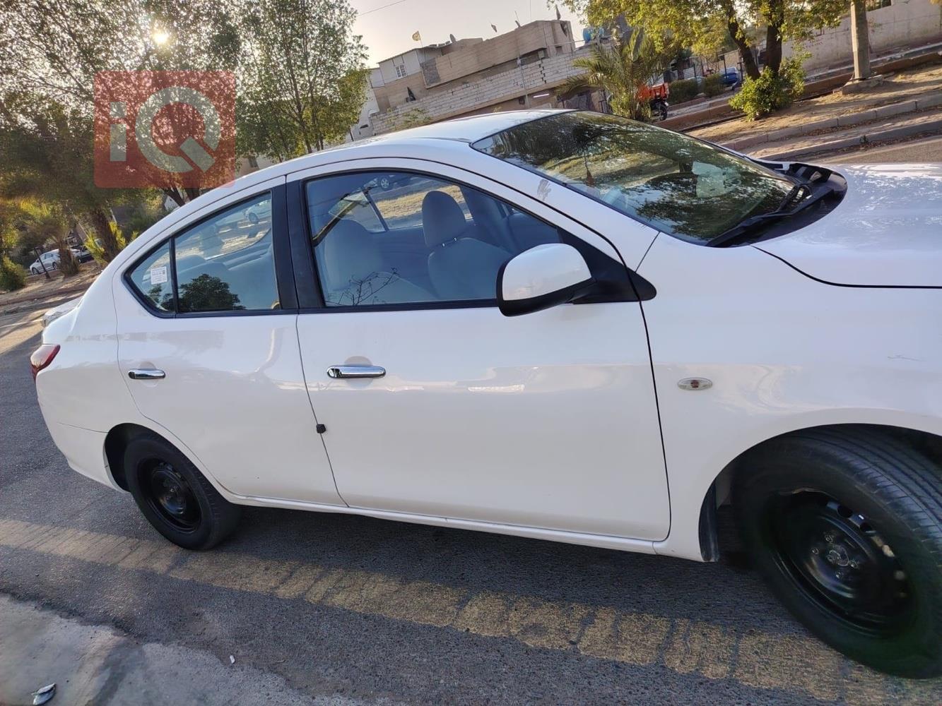 نيسان صني